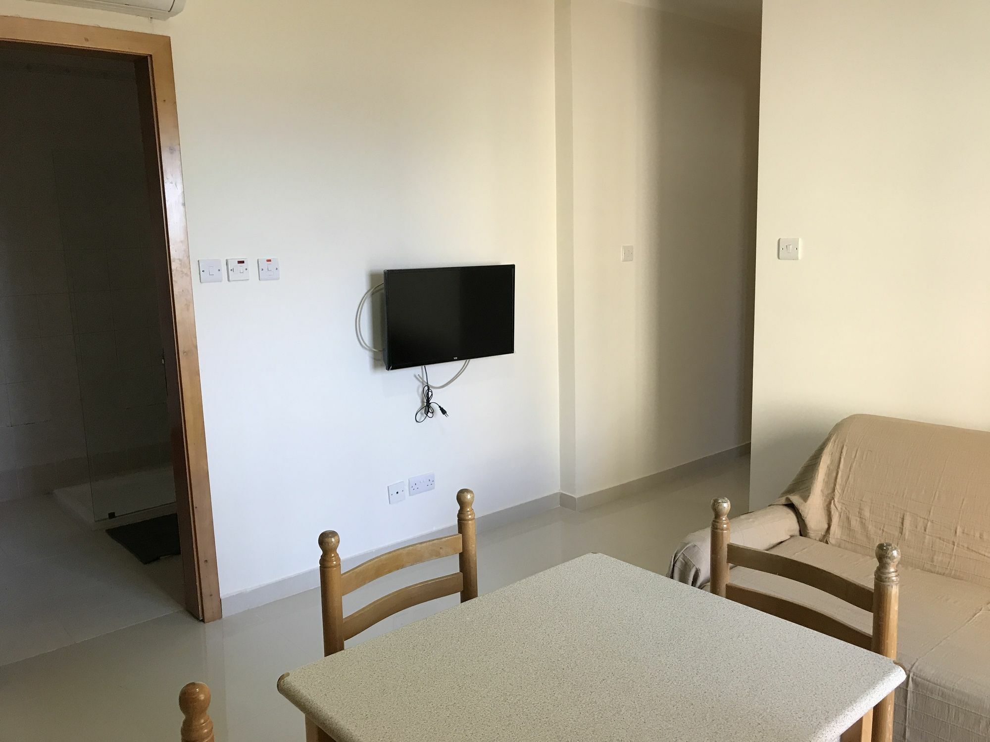 The Triton Aparthotel Σεντ Πόλς Μπέι Εξωτερικό φωτογραφία
